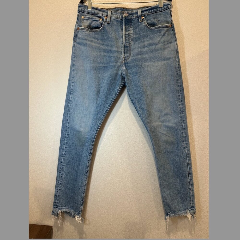 Levi’s 501 High-Rise Fray Hem Skinny Jeans – Size 32